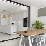 Exlusive With Garden In Higueron