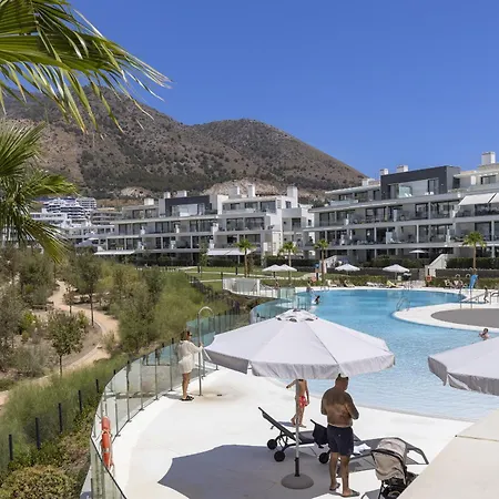 Exlusive With Garden In Higueron Апартаменти *