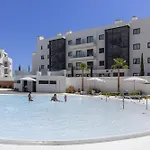 Exclusive With Garden In Higueron شقة