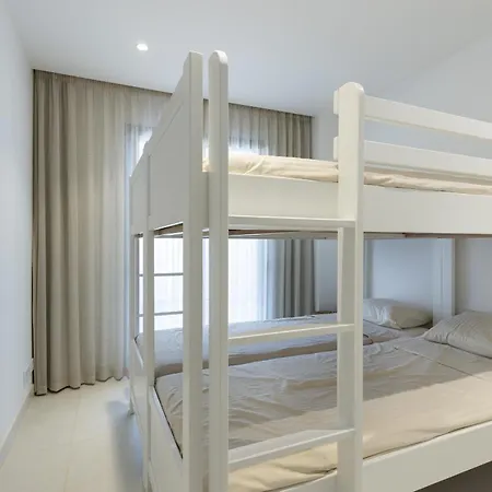 Exclusive With Garden In Higueron Fuengirola