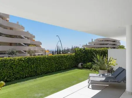 Apartment Exclusive With Garden In Higueron *