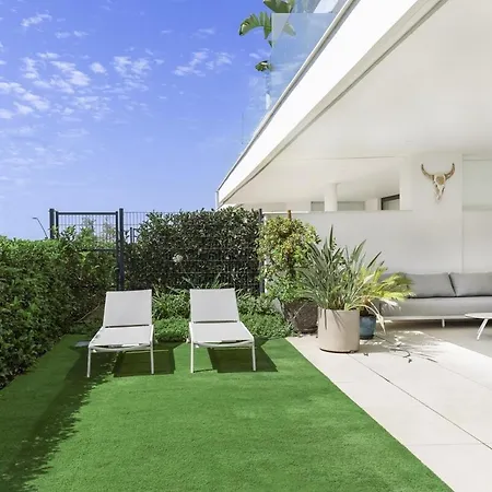 Exclusive With Garden In Higueron Apartment Fuengirola