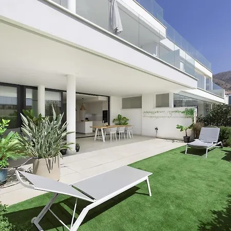 Exclusive With Garden In Higueron *