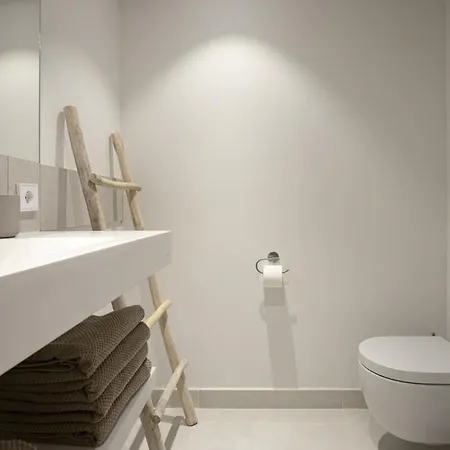 Exclusive With Garden In Higueron Apartment *
