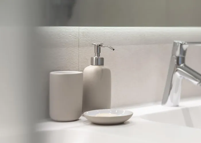 Exlusive With Garden In Higueron Apartment Fuengirola