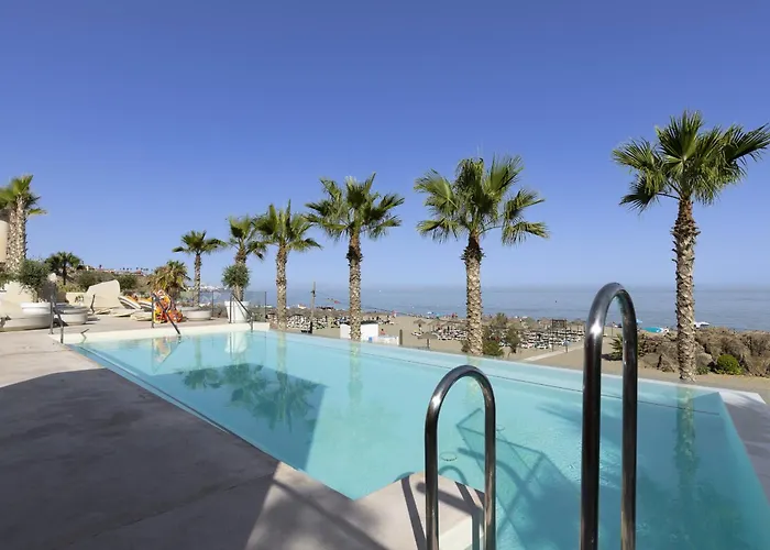 Exlusive With Garden In Higueron Apartment *