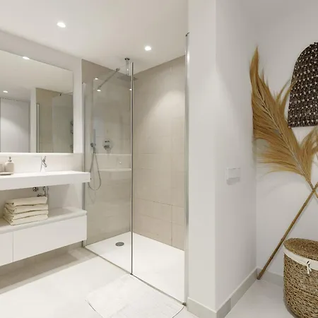 Exlusive With Garden In Higueron *