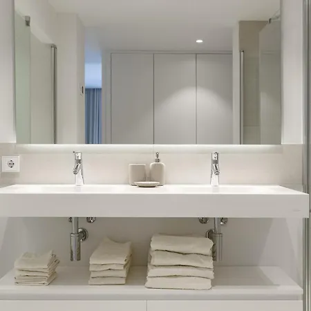 Exlusive With Garden In Higueron *